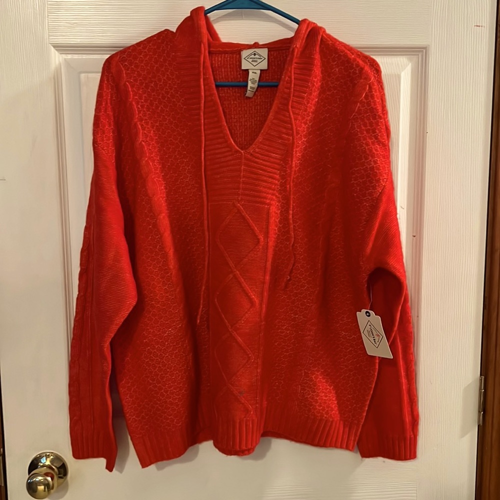 Woman’s pull over hooded sweater